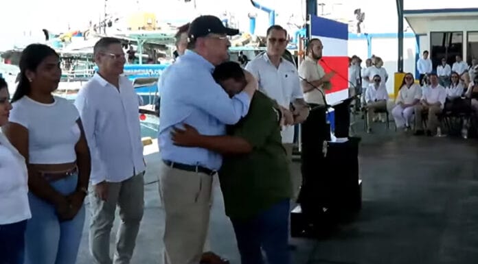 Tres cooperativas recibieron permisos para pescar en Puntarenas