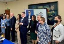 Chaves destaca que mayoría de ministros salieron de su gabinete fue para crecer