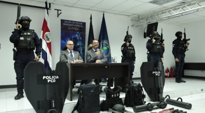 DEA reconoce labor de PCD en lucha contra drogas y le categoría máxima de aliado