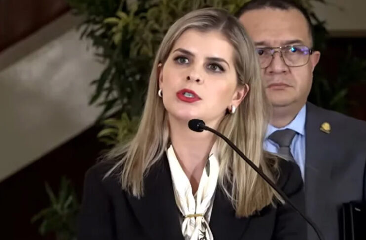 Laura Fernández tras reunión “no me veo dándole más recursos al Poder Judicial si no mejora los resultados”