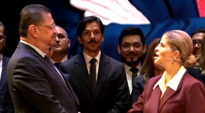 Rodrigo Chaves es anunciado como ministro de la presidencia y de hacienda para el próximo gobierno