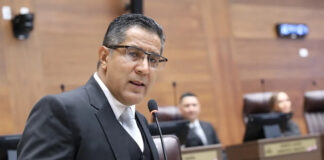Nogui Acosta pide a oposición conversar y buscar acuerdo sobre Crucitas