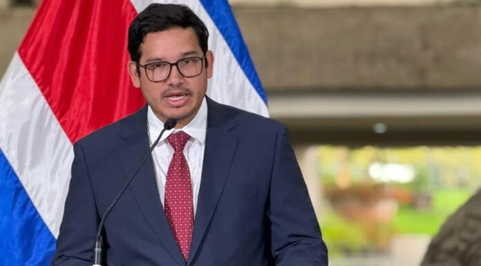Gobierno pide no dejarse engañar y descarta nuevos impuestos o aumento de los actuales