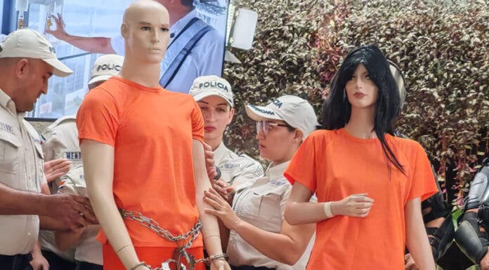 Darán uniformes a privados de libertad en el CACCO y no podrán recibir ropa