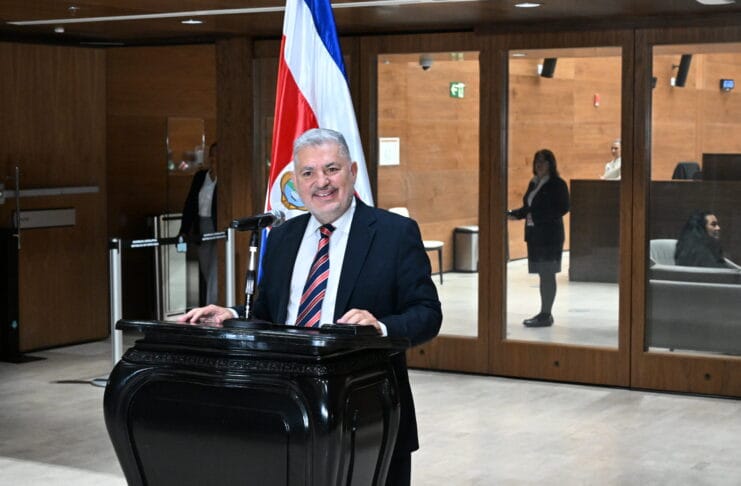 Villalobos: “No me iré del Pueblo Soberano, estoy orgulloso de mi presidenta y del expresidente Chaves”