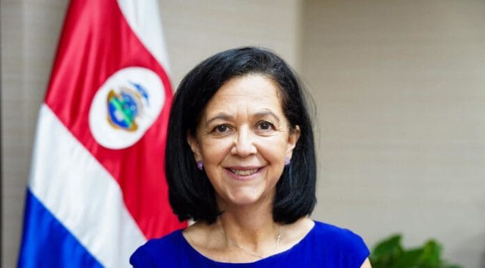 Mercedes Flores (MTSS): “Soy una ministra con un corazón cooperativista”